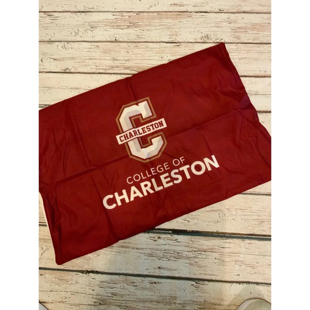 College of Charleston Cougars Reversible Pillowcase and Sticker Set‎ Maroon NWOT